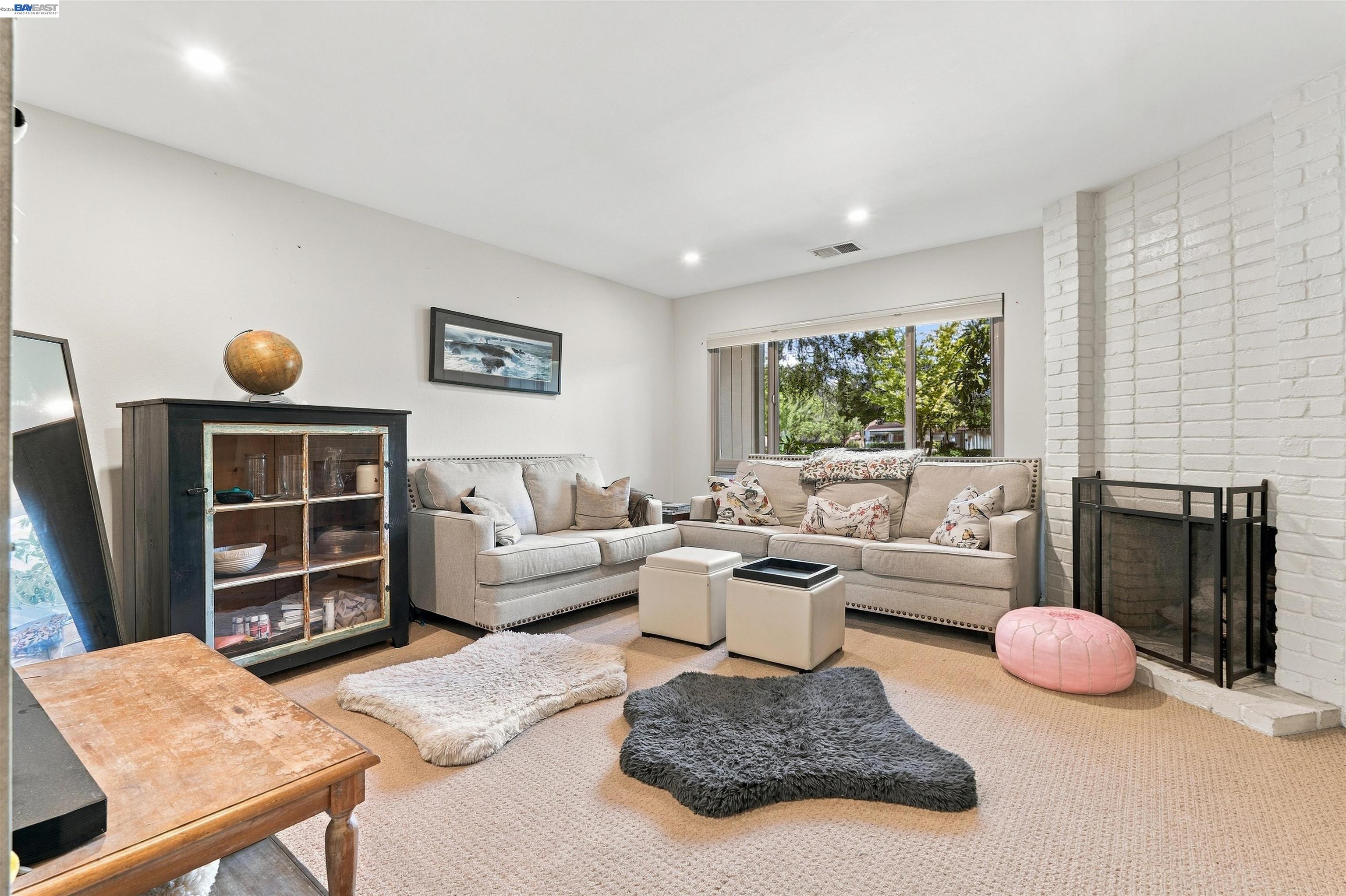 3349 Solomon Lane