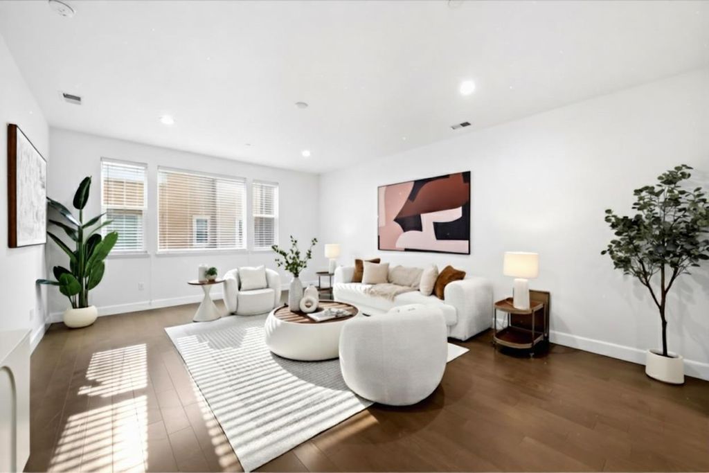 Photo of 38940 Spicebush Place, Newark, CA 94560 (MLS # ML82030533)