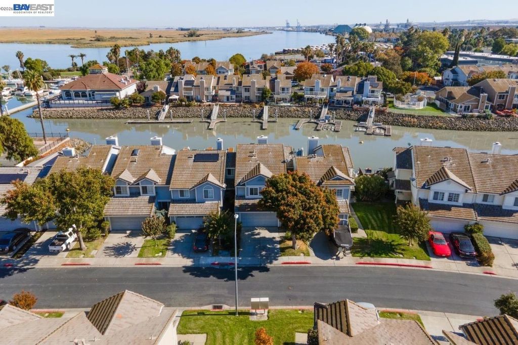 Photo of 316 HERON DR., Pittsburg, CA 94561 (MLS # 41129697)