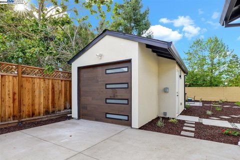 A home in Palo Alto