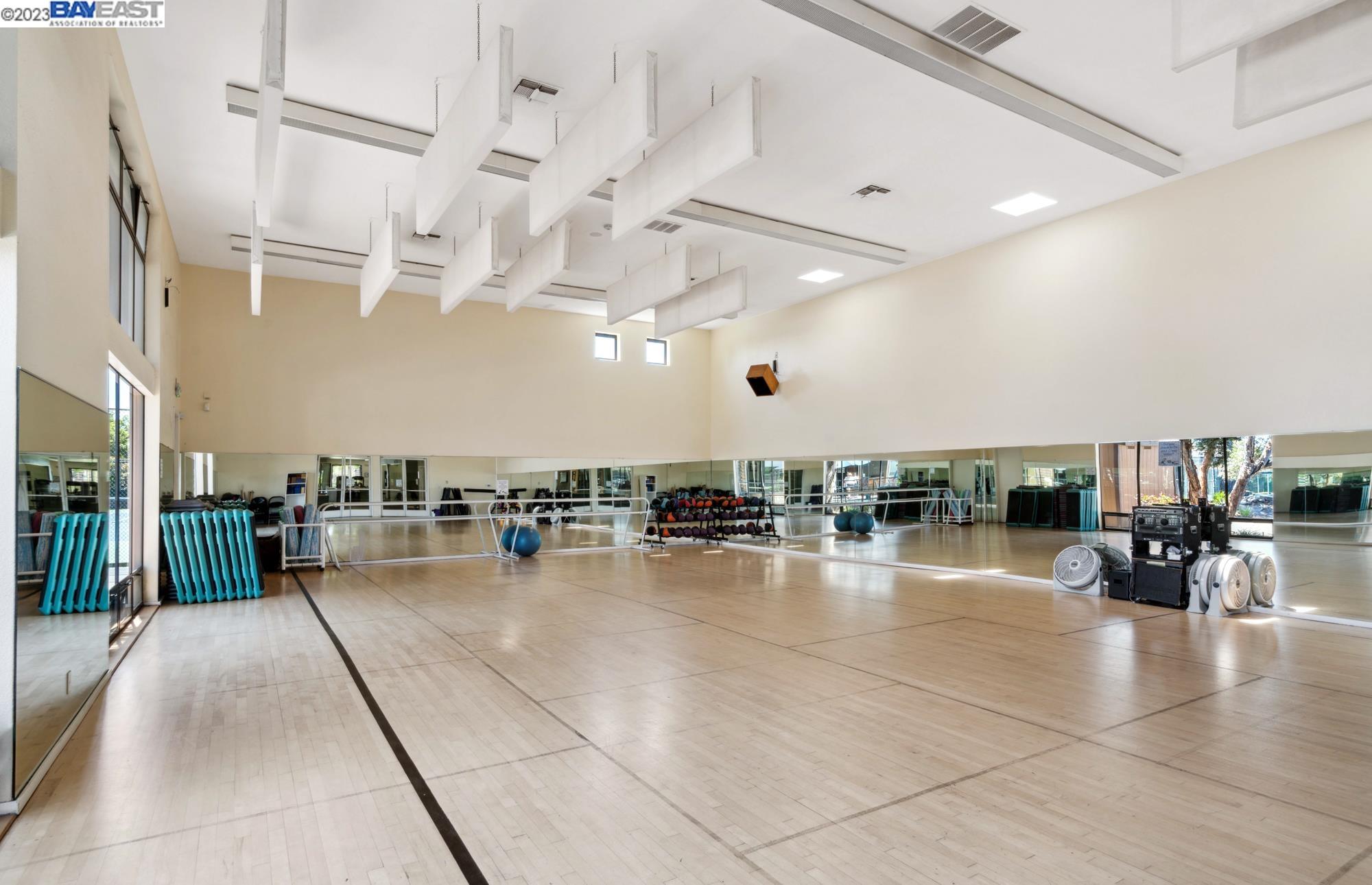 Alameda, California 94502, United States, ,Commercial,Pending,71148