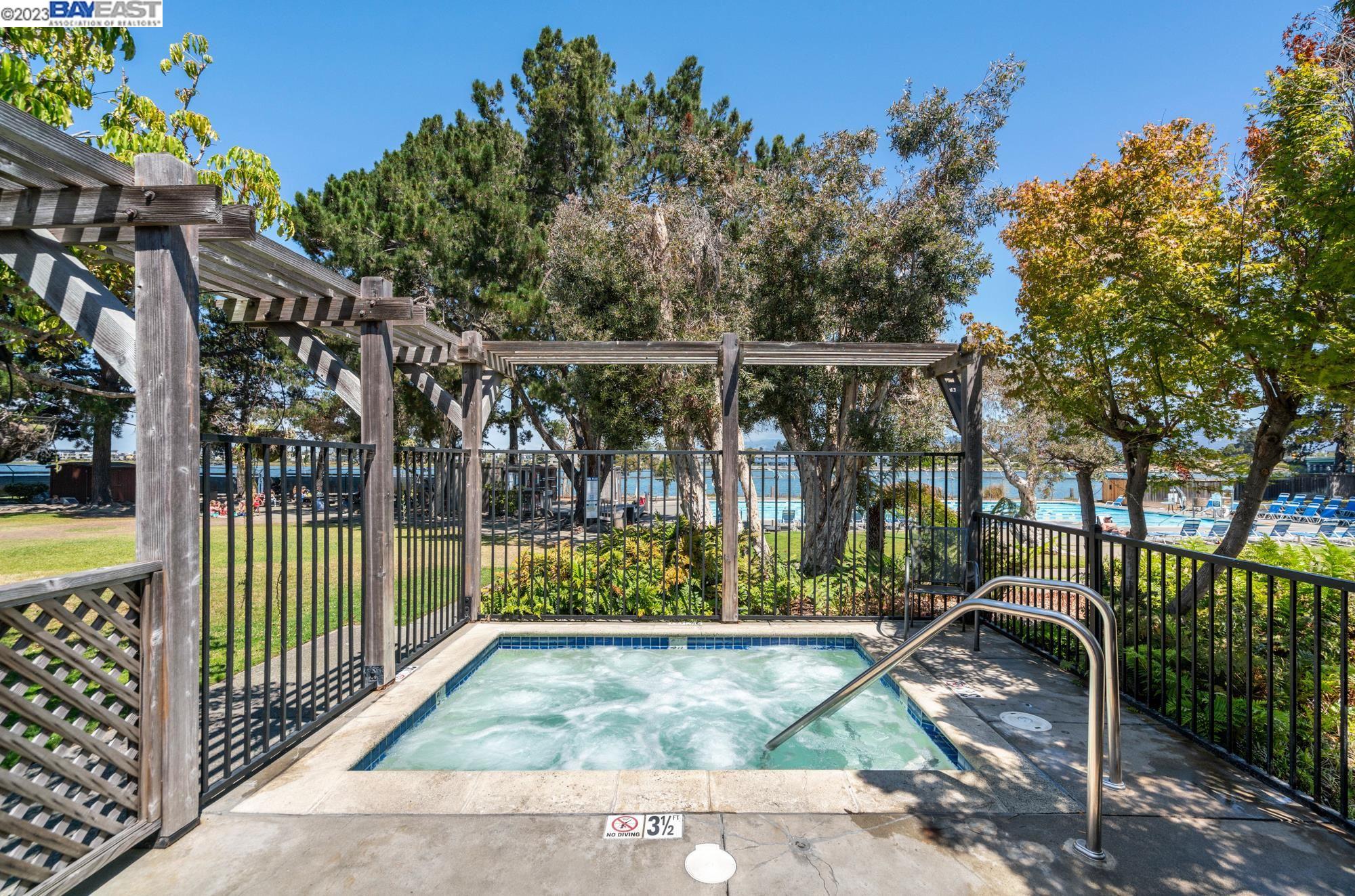 Alameda, California 94502, United States, ,Commercial,Pending,71148