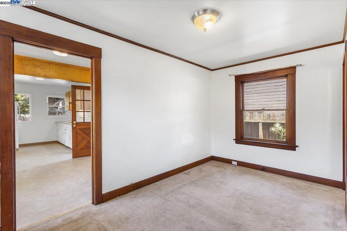 Alameda, California 94501, United States, 2 Bedrooms Bedrooms, ,2 BathroomsBathrooms,Residential,Active,186985