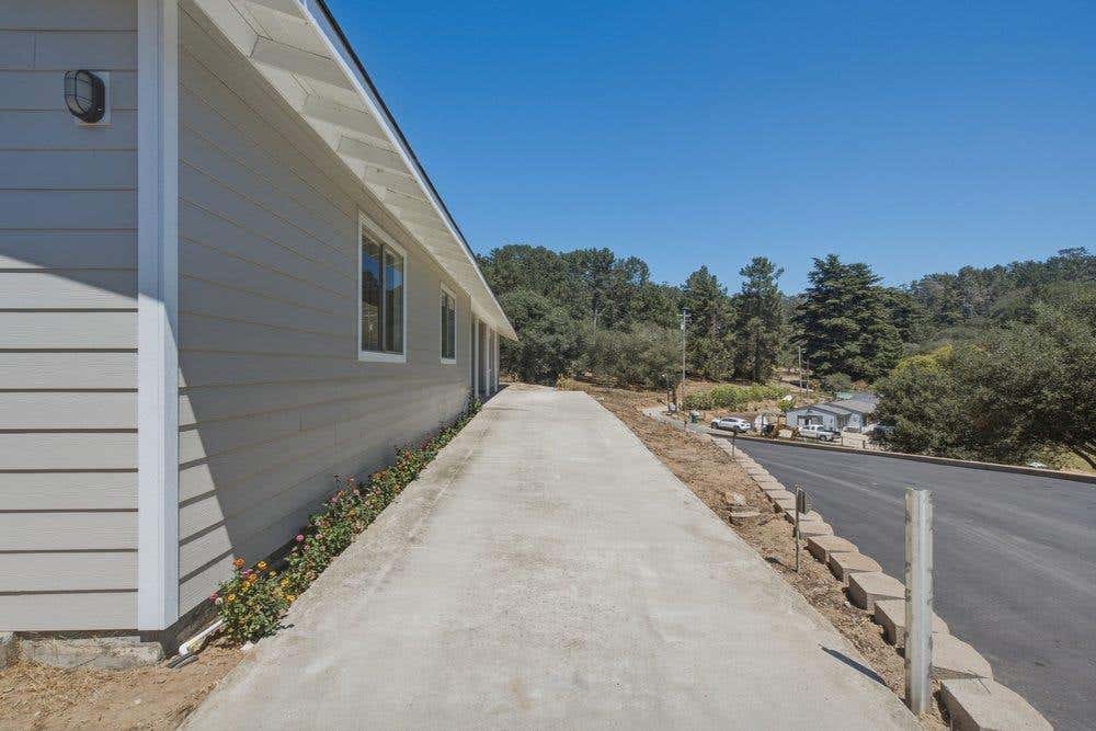 Photo of 819 Lewis Road, Royal Oaks, CA 95076 (MLS # ML82058639)