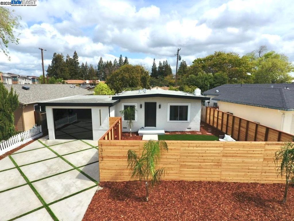 Photo of 1313 Kiely Blvd, Santa Clara, CA 95051 (MLS # 41116102)