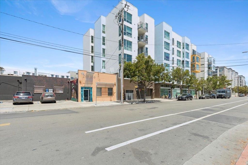 Photo of 200 2Nd St #309, Oakland, CA 94607 (MLS # 41120034)