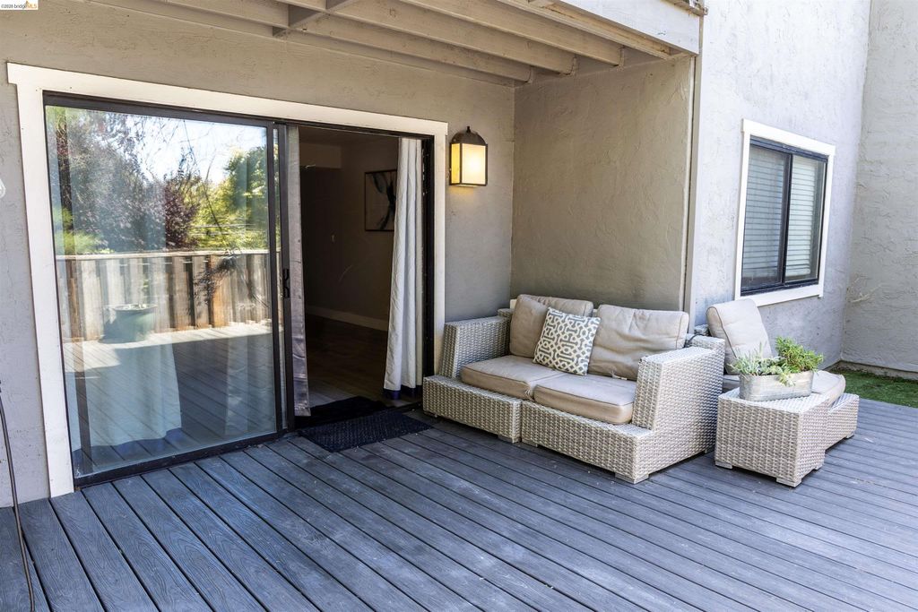 Photo of 900 Cambridge Dr #31, Benicia, CA 94510 (MLS # 41134838)