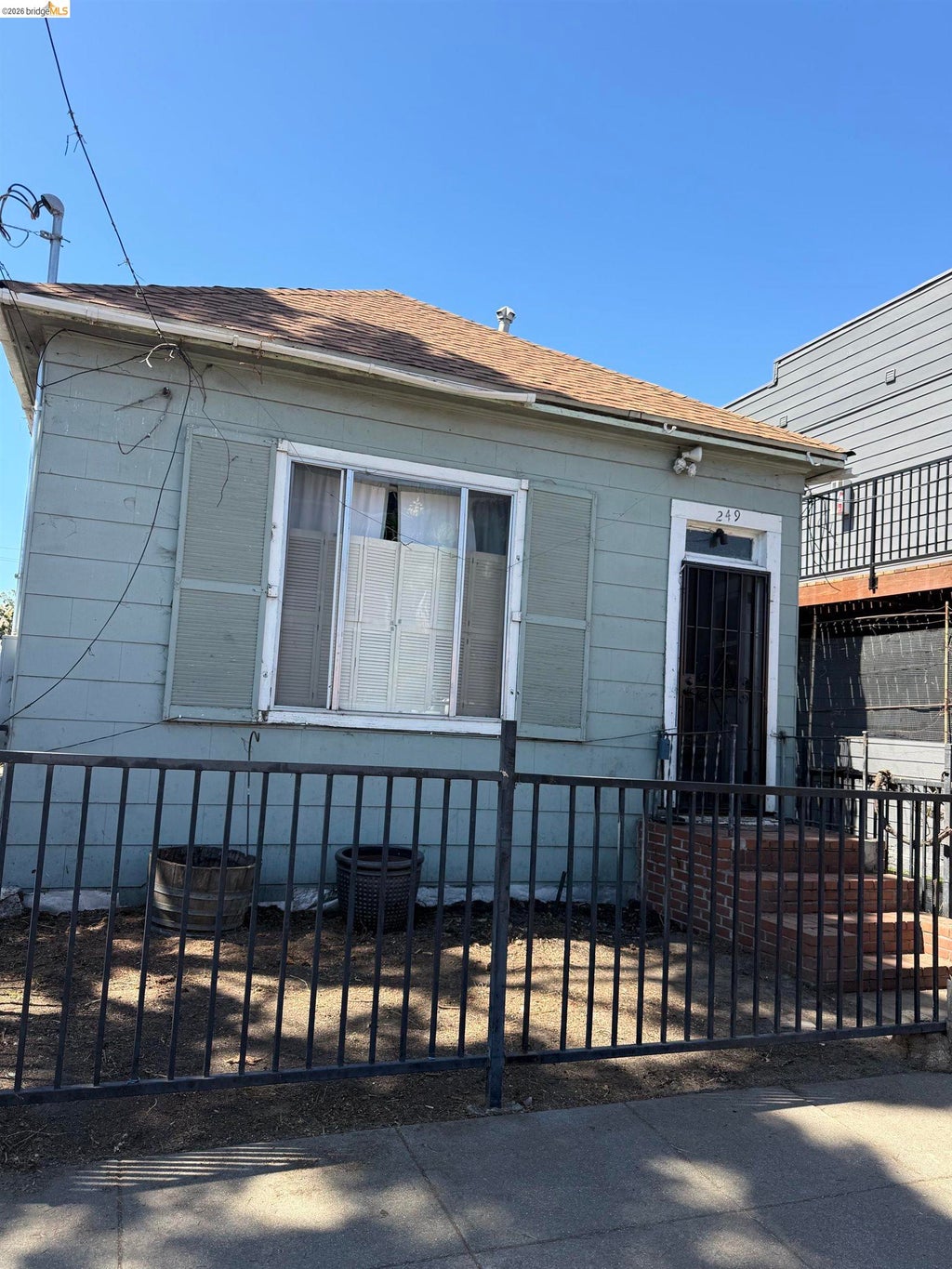 Photo of 249 15Th St, Richmond, CA 94801 (MLS # 41148144)