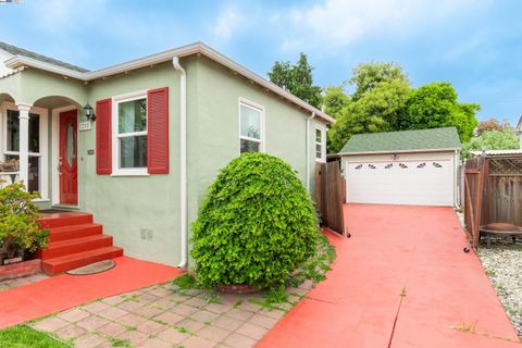 A home in San Leandro