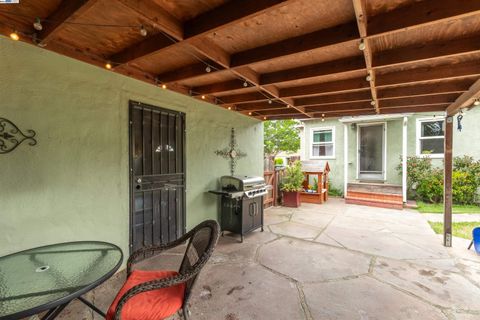 A home in San Leandro