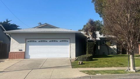 Photo of 4657 Pardee Ave, Fremont, CA 94538 (MLS # 41123353)