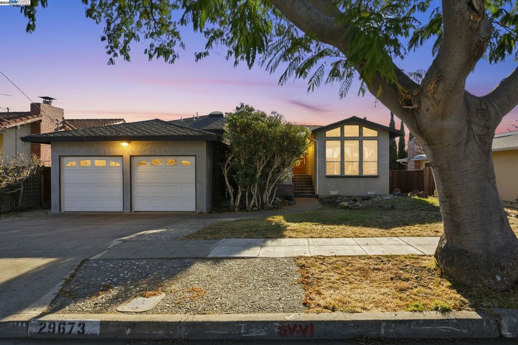Photo of 29673 Holiday St, Hayward, CA 94544 (MLS # 41115249)
