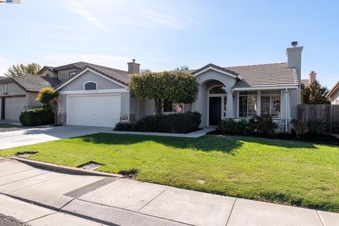 A home in Lathrop