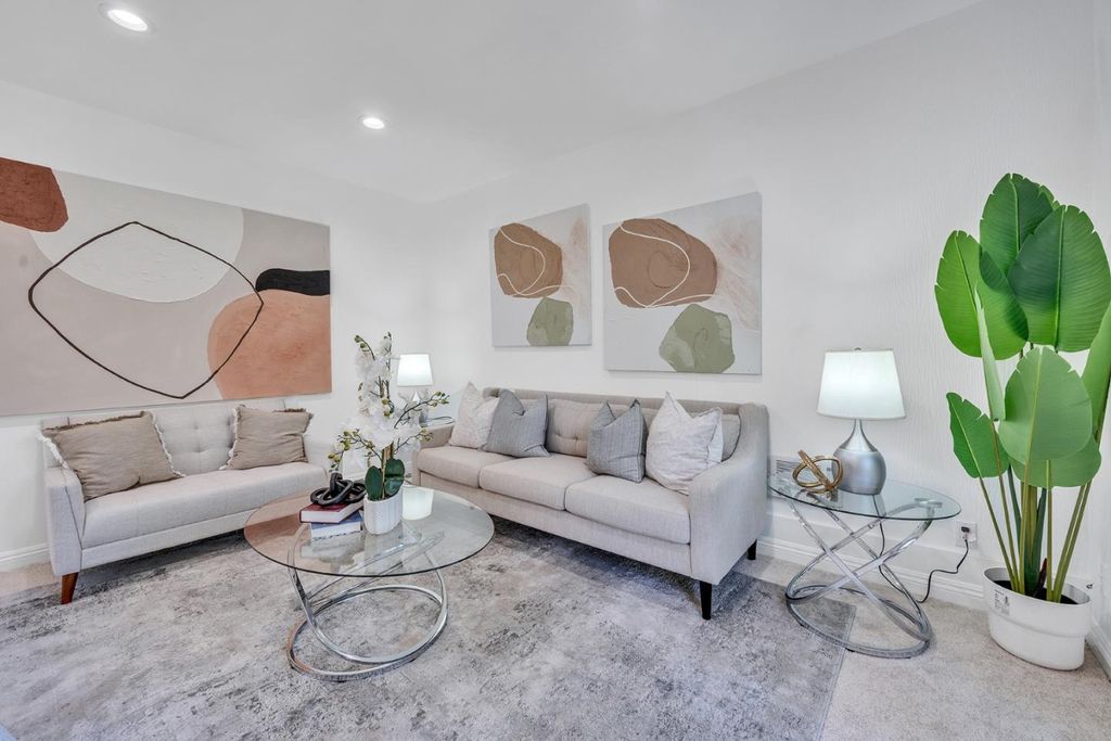 Photo of 100E Middlefield Rd 3H, Mountain View, CA 94043 (MLS # ML82046833)