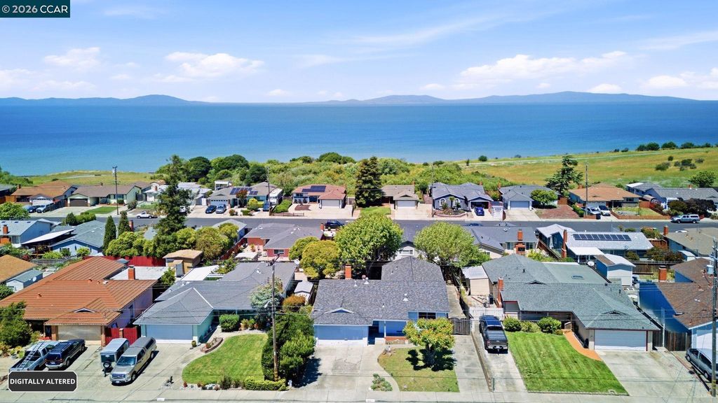 Photo of 2261 Del Monte Dr, San Pablo, CA 94806 (MLS # 41134976)