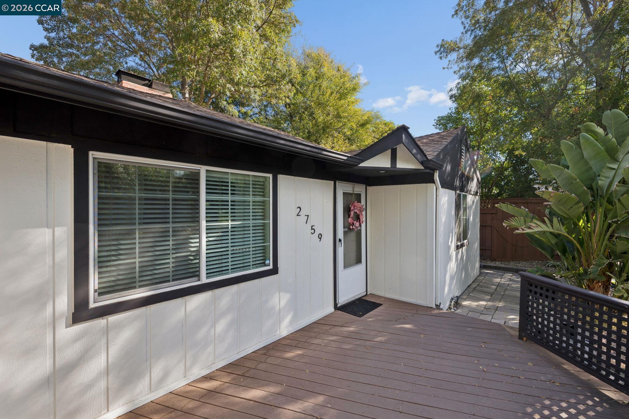 2759 Warner Ln