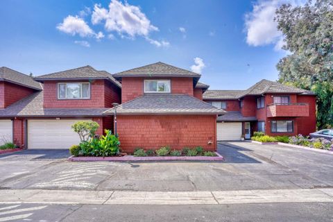 A home in Union City