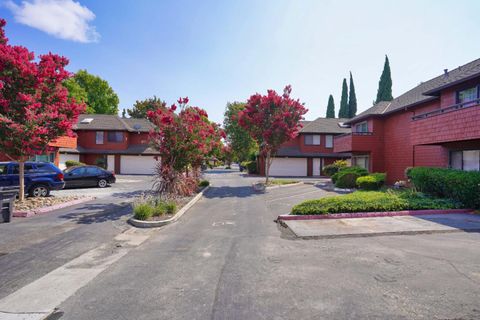 A home in Union City