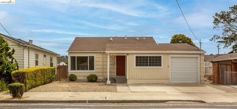 Photo of 844 37Th St, Richmond, CA 94805 (MLS # 41125723)