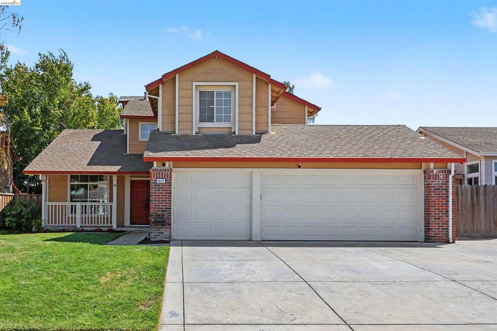 Photo of 4674 La Vista Dr, Oakley, CA 94561 (MLS # 41145876)