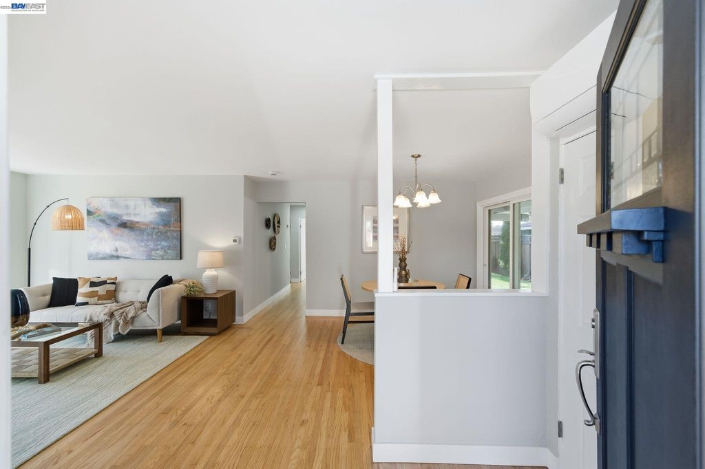 Photo of 31139 Chicoine Ave, Hayward, CA 94544 (MLS # 41131904)