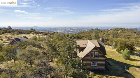 A home in La Grange