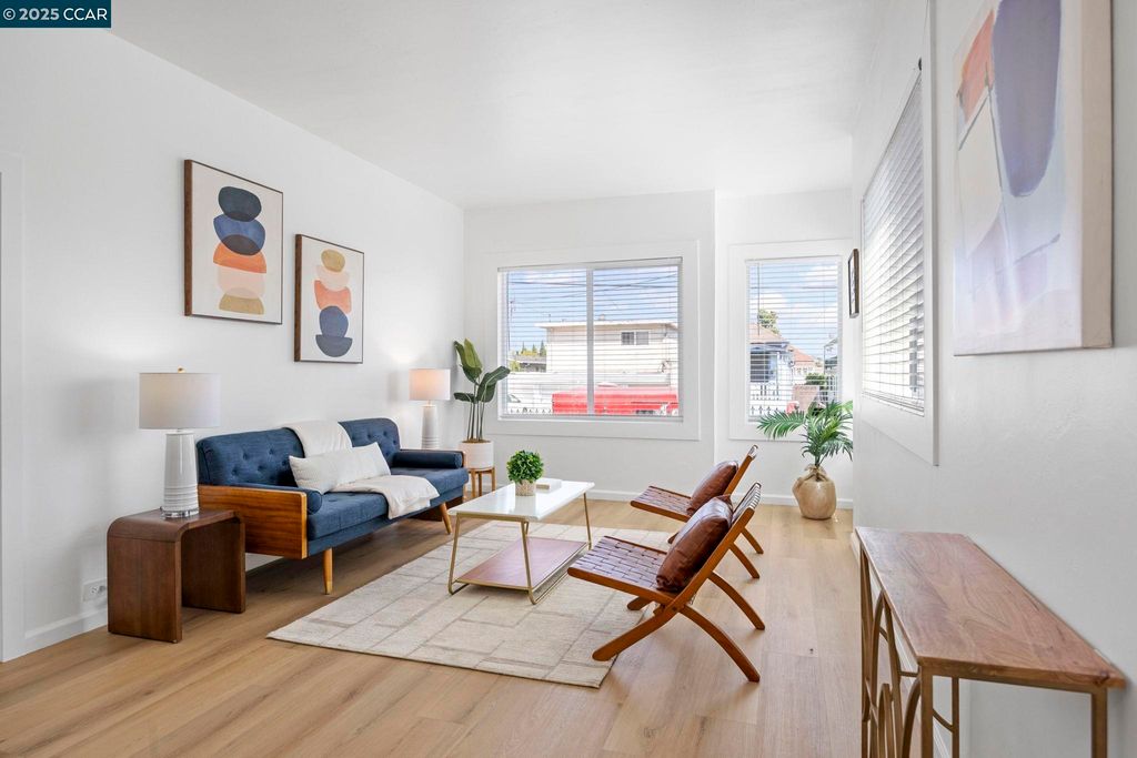 Photo of 1535 38Th Ave, Oakland, CA 94601 (MLS # 41116392)