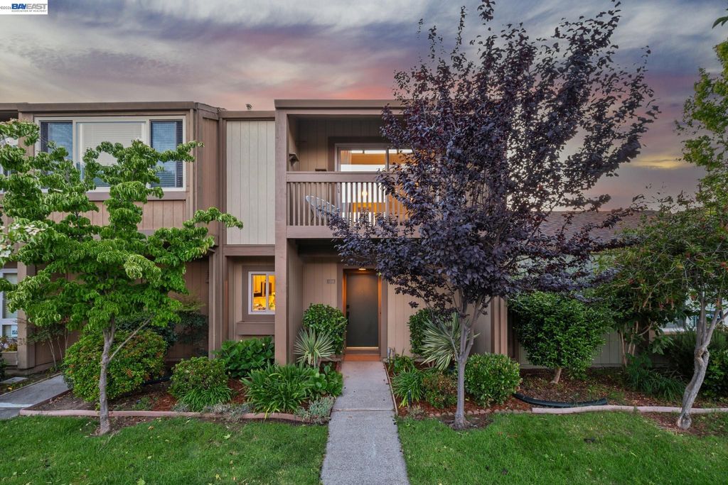 Photo of 1159 Island Dr, Alameda, CA 94502 (MLS # 41135202)