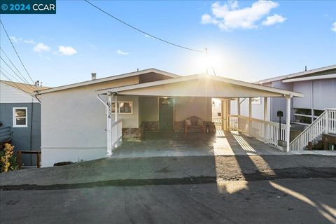 A home in San Leandro