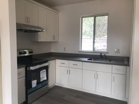 672 IRWIN LN — listing photo 12