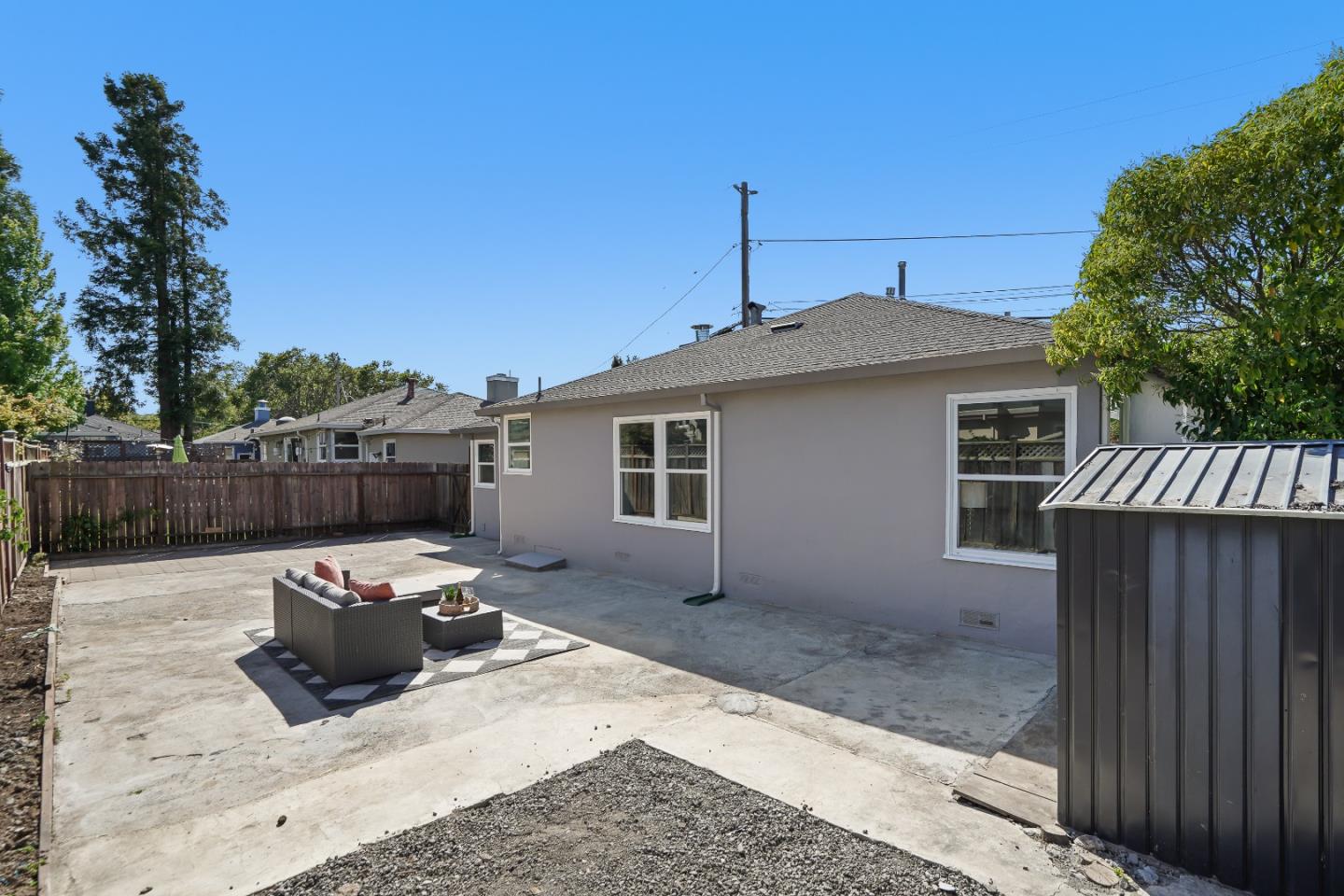 San Mateo, California 94401, United States, 2 Bedrooms Bedrooms, ,1 BathroomBathrooms,Residential,Pending,142139