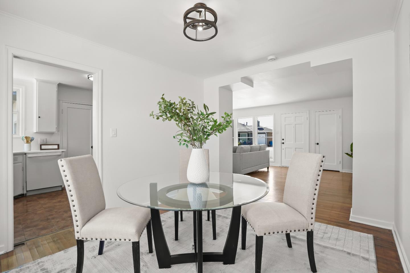 San Mateo, California 94401, United States, 2 Bedrooms Bedrooms, ,1 BathroomBathrooms,Residential,Pending,142139