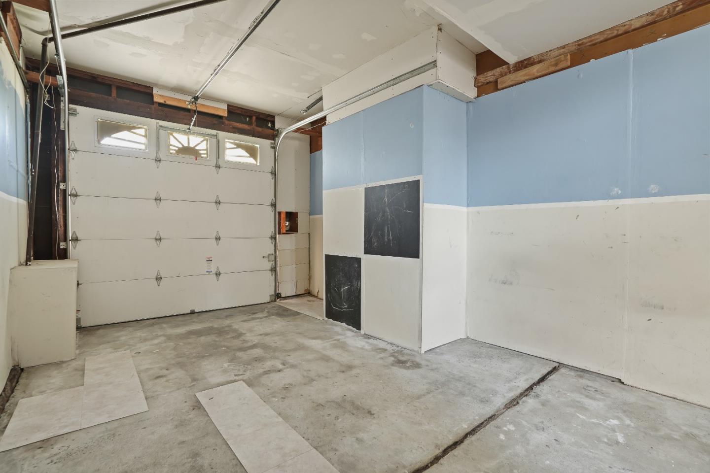 San Mateo, California 94401, United States, 2 Bedrooms Bedrooms, ,1 BathroomBathrooms,Residential,Pending,142139