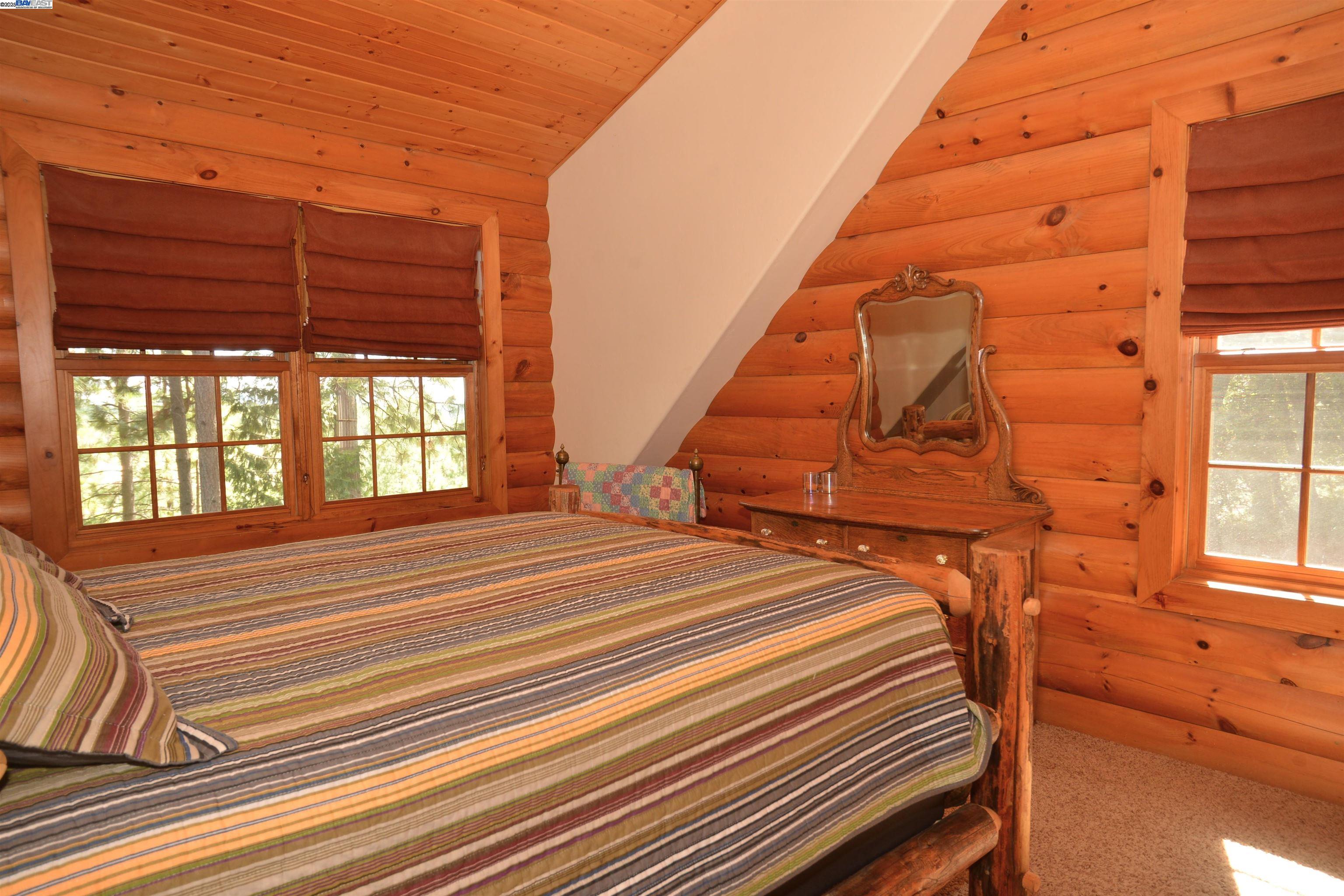 Nevada City, California 95959, United States, 3 Bedrooms Bedrooms, ,3 BathroomsBathrooms,Residential,Active,184691