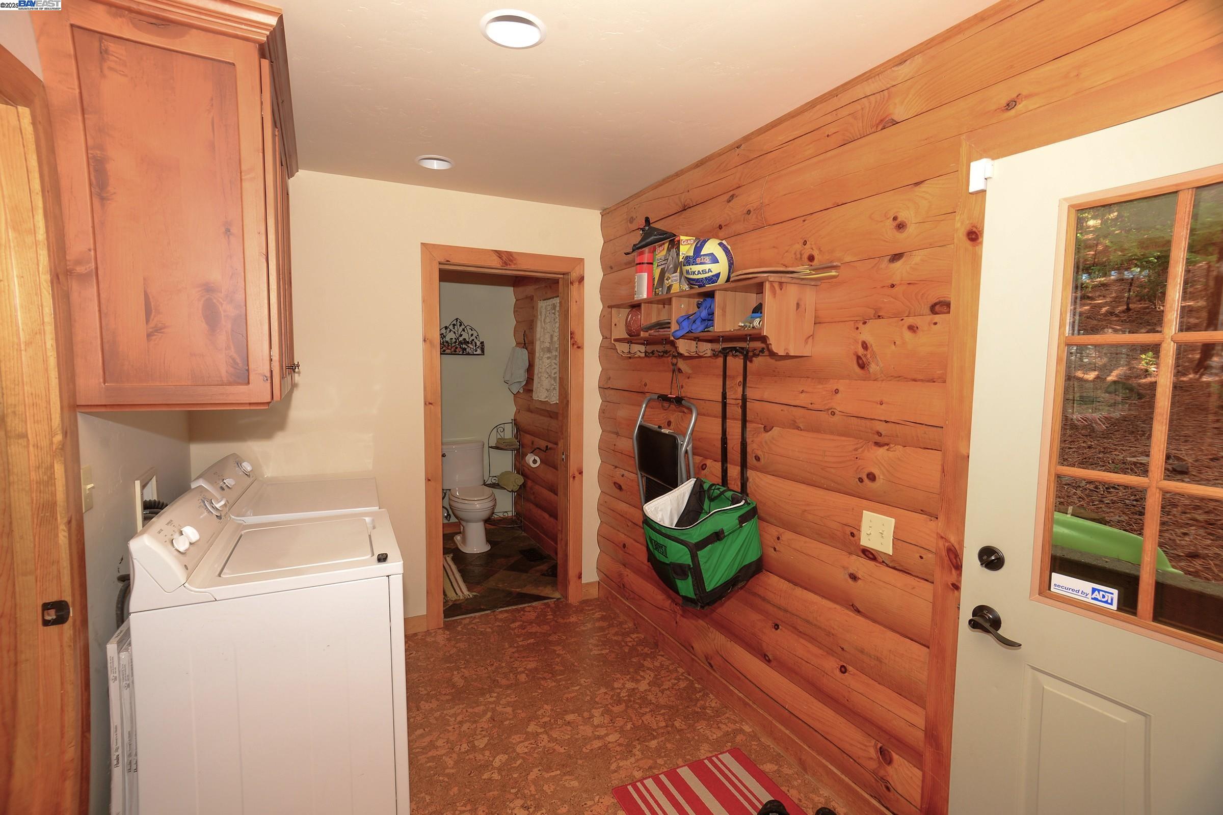 Nevada City, California 95959, United States, 3 Bedrooms Bedrooms, ,3 BathroomsBathrooms,Residential,Active,184691