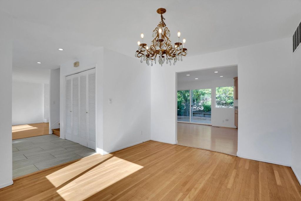 Photo of 239 Sierra Court, Martinez, CA 94553 (MLS # ML82026012)