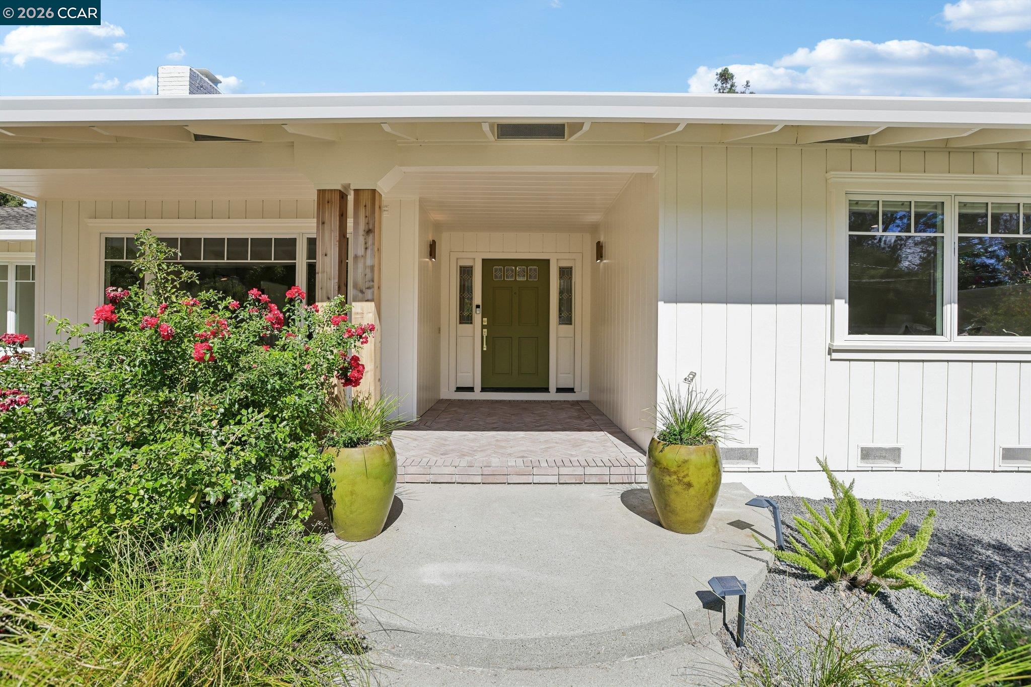 49 Corliss Dr