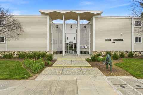 Photo of 1898 Meridian Avenue #24, San Jose, CA 95125 (MLS # ML82036835)