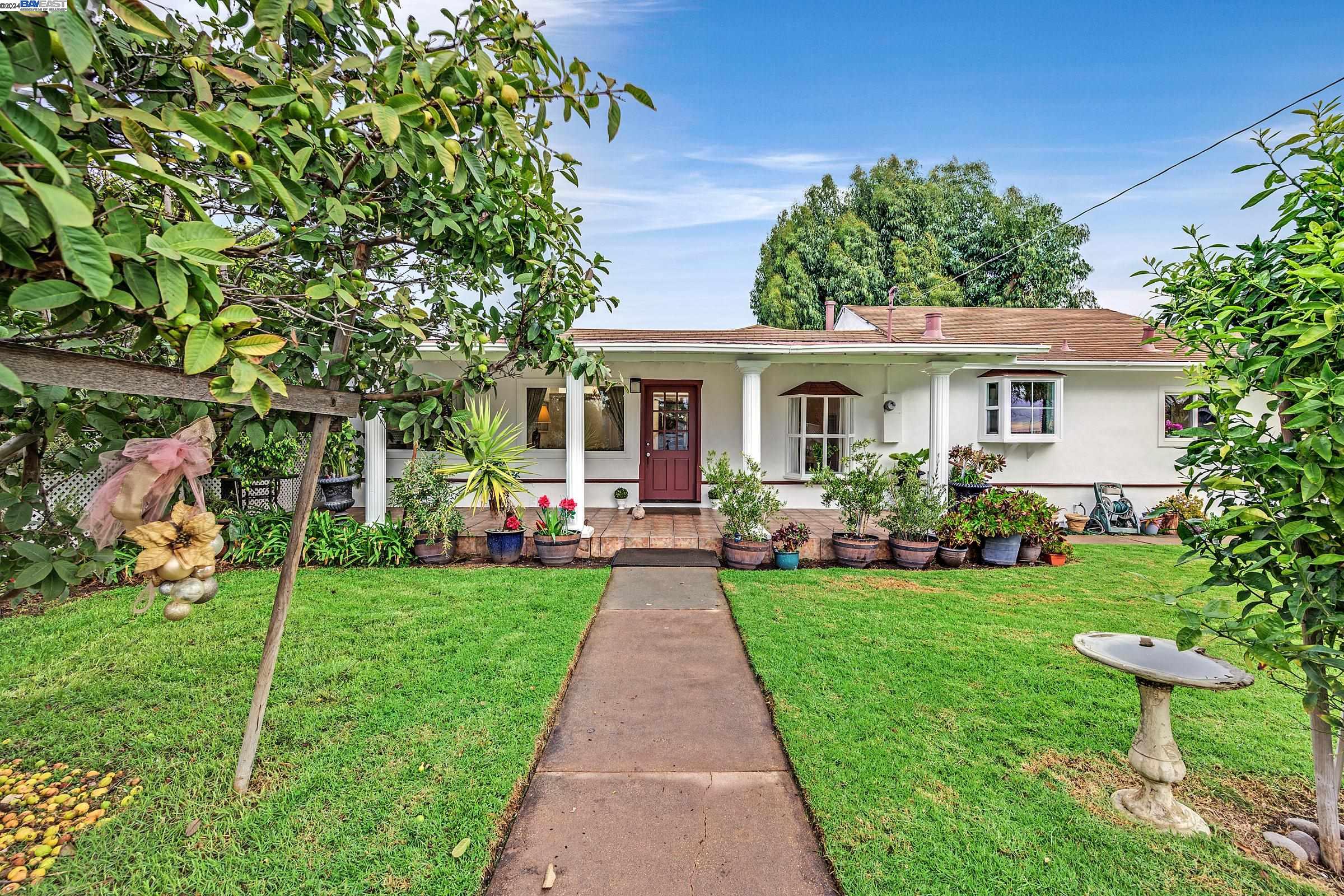 3181 Arden Road