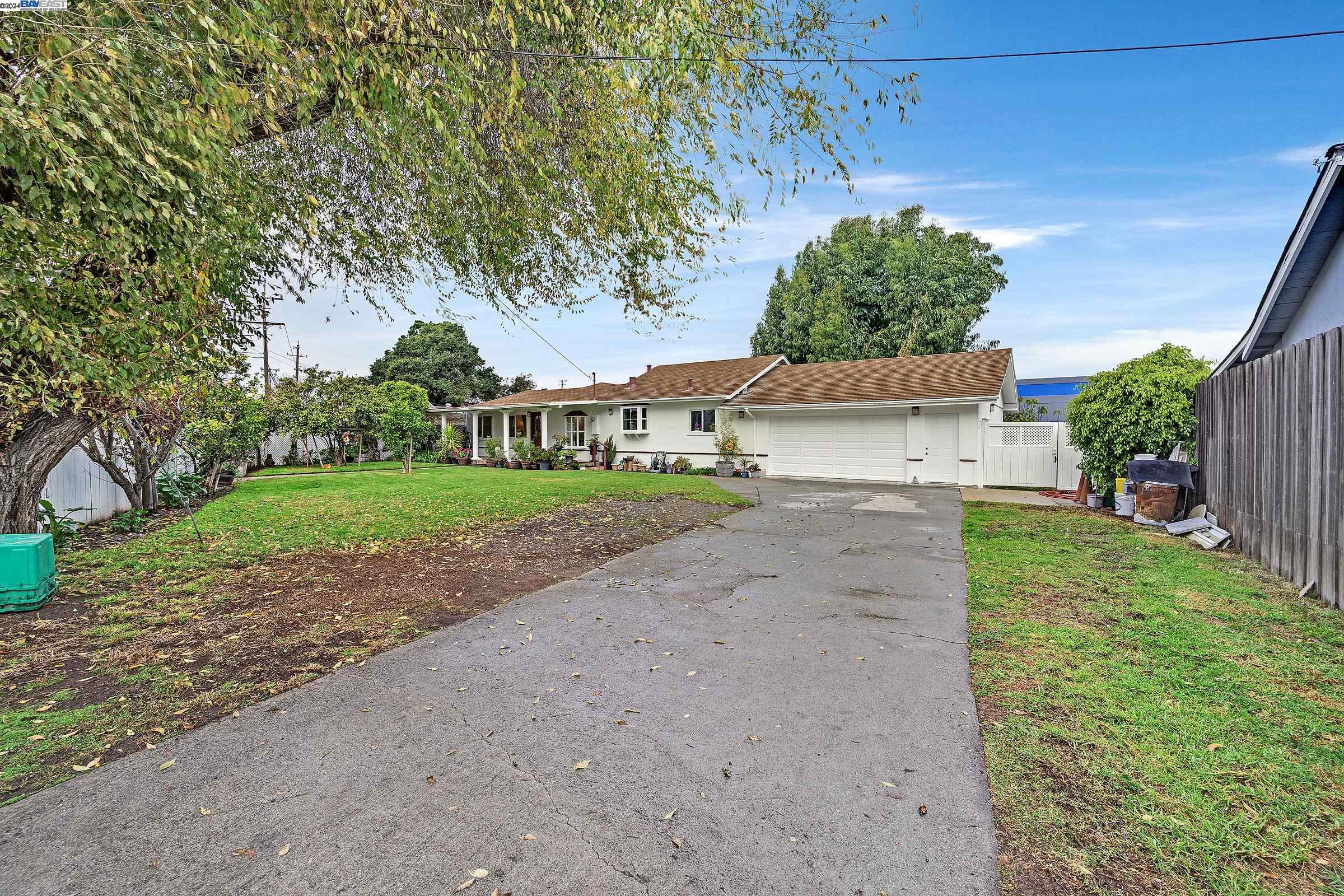 3181 Arden Road