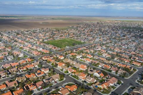 A home in Los Banos