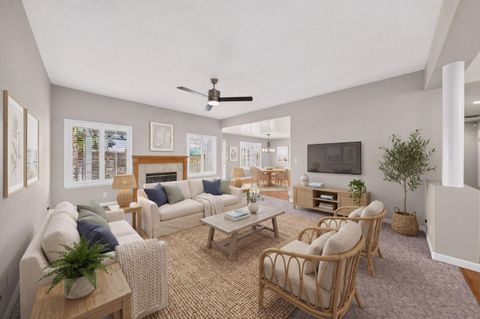Photo of 1480 Mesquite Drive, Hollister, CA 95023 (MLS # ML82052304)