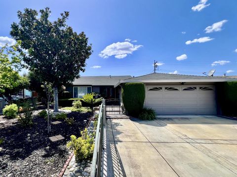 1931 Kilchoan Way, San Jose, CA 95122 - MLS#: ML82000997