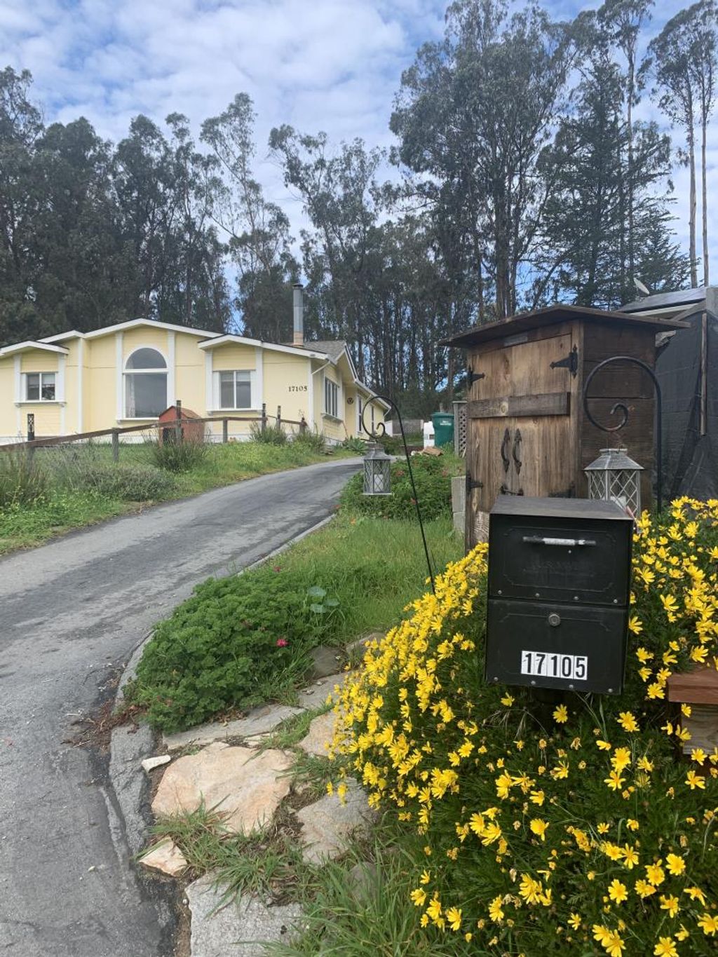 Photo of 17105 Wilson, Royal Oaks, CA 95076 (MLS # ML82037961)