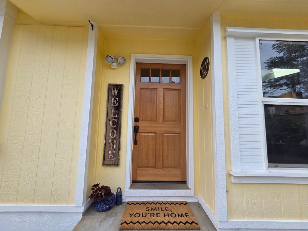 Photo of 17105 Wilson, Royal Oaks, CA 95076 (MLS # ML82037961)