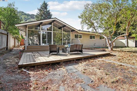 A home in Pinole