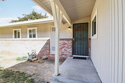 A home in Pinole