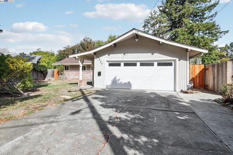 A home in Pinole