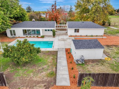 A home in Hughson