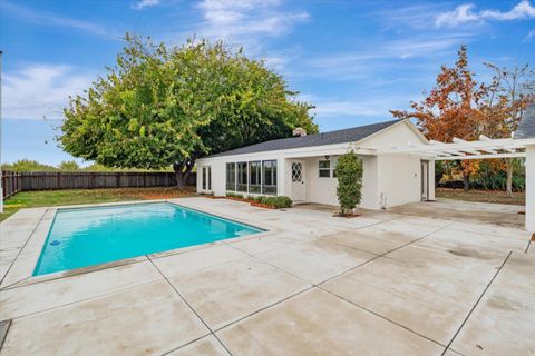 A home in Hughson